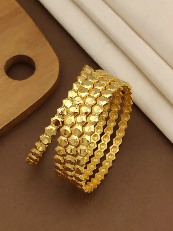 Gold_Tone_Honeycomb_Design_Bracelet_for_Women