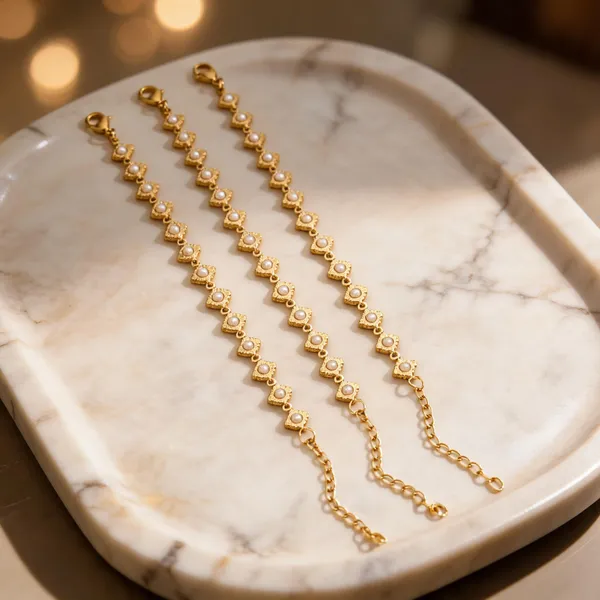 Gold_Brass_Floral_Stone_Chain_Anklet_Set_For_Women