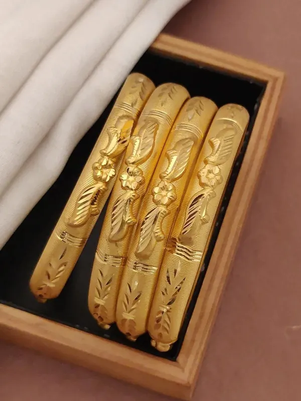 Gold_Tone_Floral_Engraved_Bangles_for_Women
