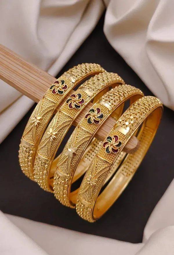Gold-Tone_Embellished_Bangles_Set_for_Women