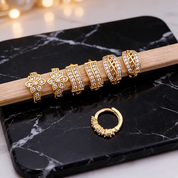Gold_Brass_Rhinestone_Floral_Ring_Set_For_Women