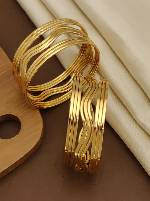 Gold_Tone_Wavy_Metal_Bangle_Set_for_Women