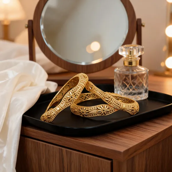 Gold_Brass_Floral_Motif_Bangle_For_Women
