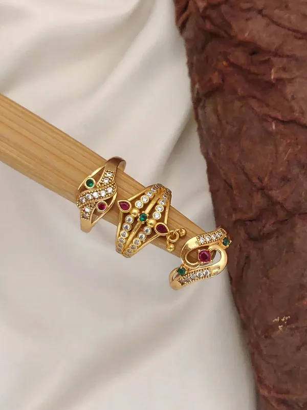 Gold_Tone_Stone_Studded_Bangle_Set_for_Women