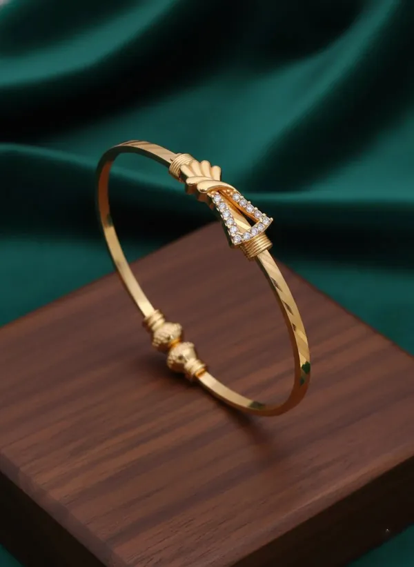 Gold-Tone_Crystal_Embellished_Open_Bangle_for_Women