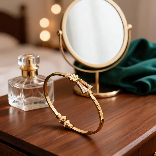 Gold_Brass_Crystal_Embellished_Open_Bangle