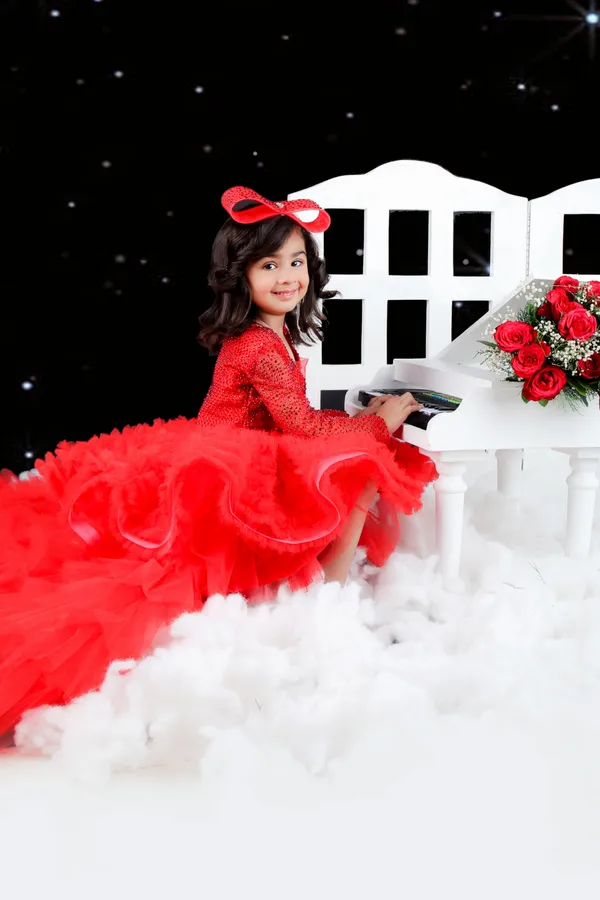 Swarovski_Handwork_Dress_With_Detachable_Tail_Red