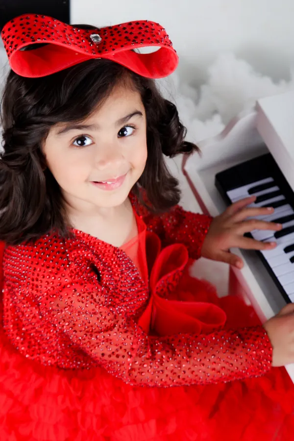 Swarovski_Handwork_Dress_With_Detachable_Tail_Red