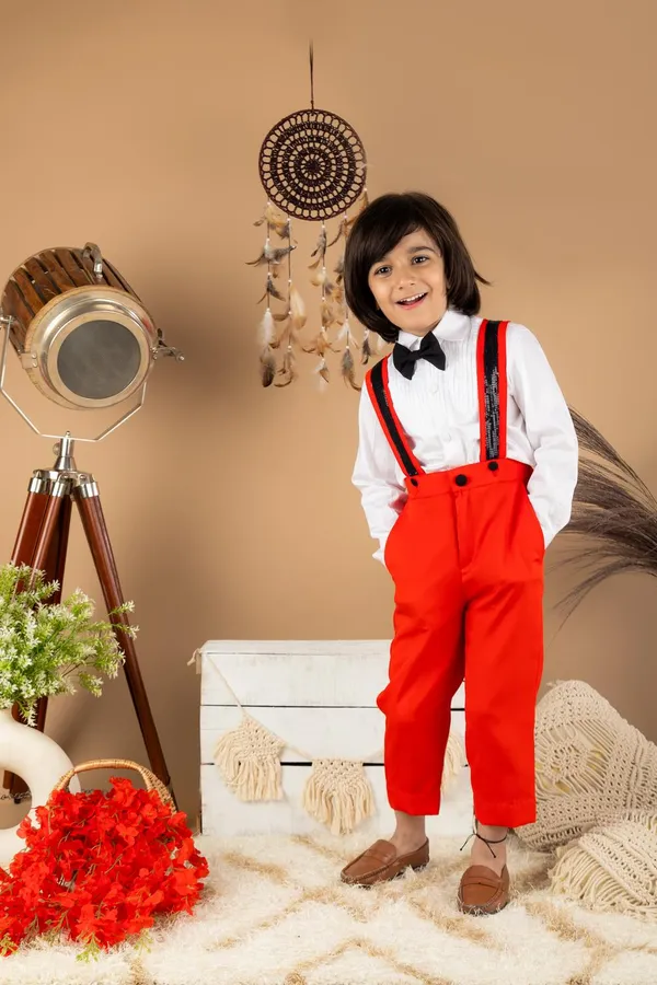Boys_Suspender_Set_With_Sequin_Detailing_On_Suspenders_Red_White