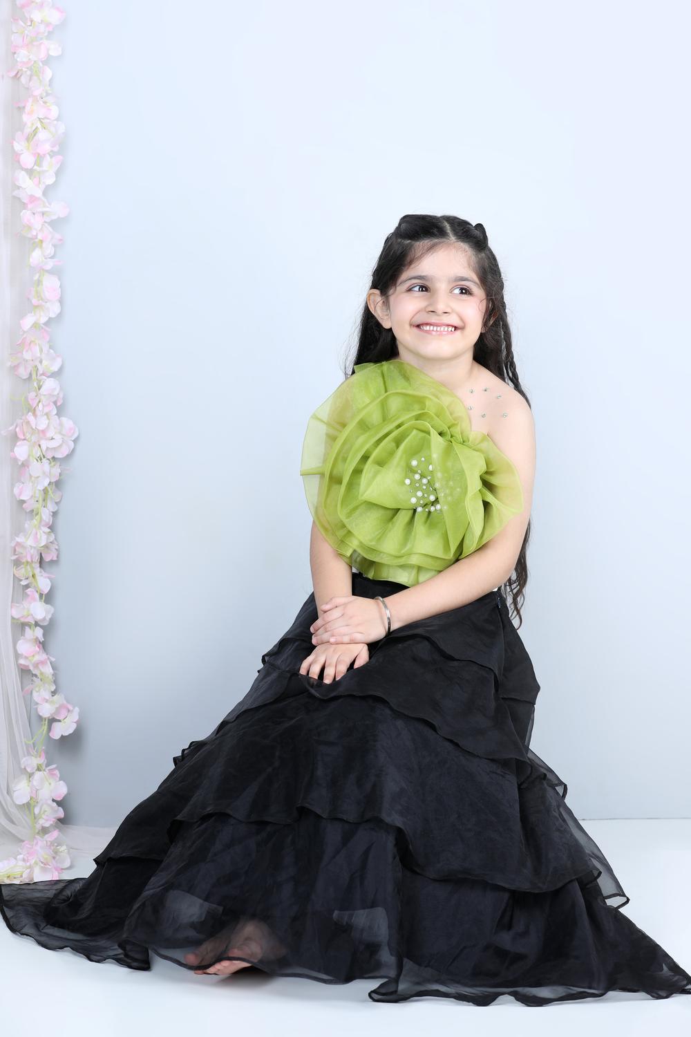 Flower_Detailing_Lehenga_Black