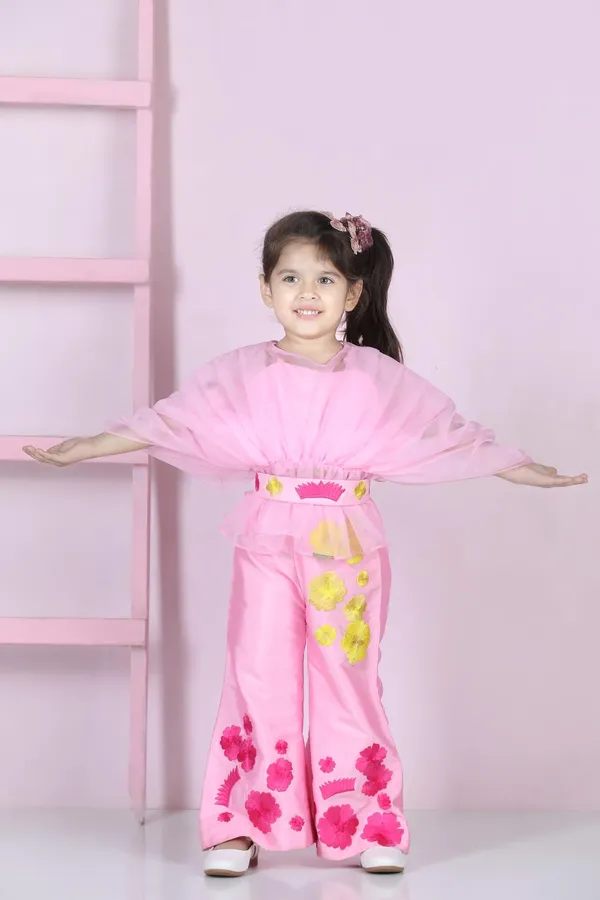 Silk_Set_With_Embroidery_Light_Pink