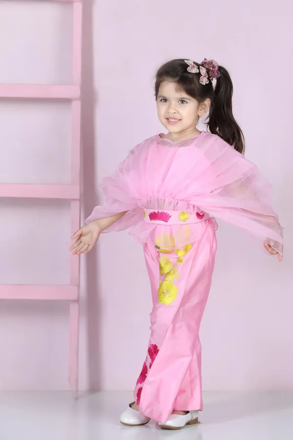 Silk_Set_With_Embroidery_Light_Pink