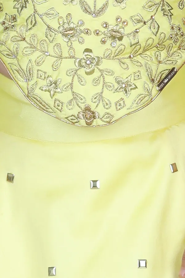 Halter_Blouse_With_Silk_Lehenga_Yellow_Color