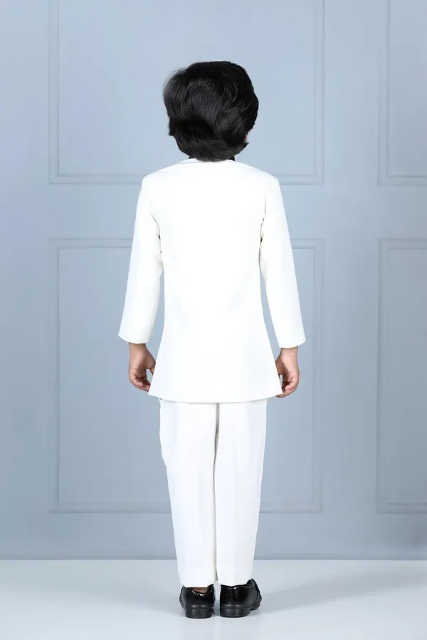 Ajkan_With_Flower_Motif_White