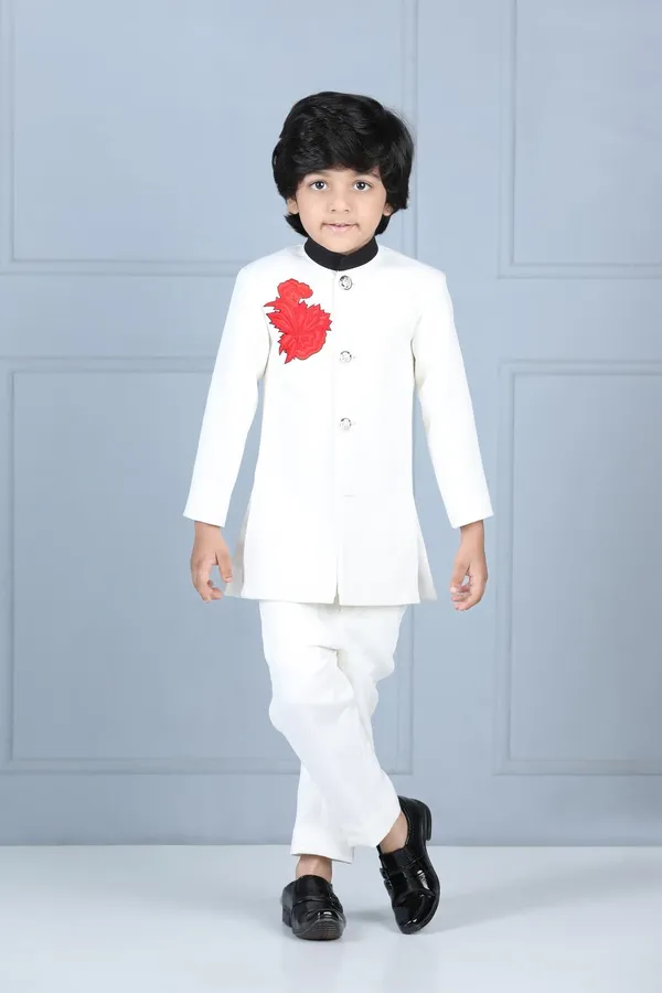 Ajkan_With_Flower_Motif_White