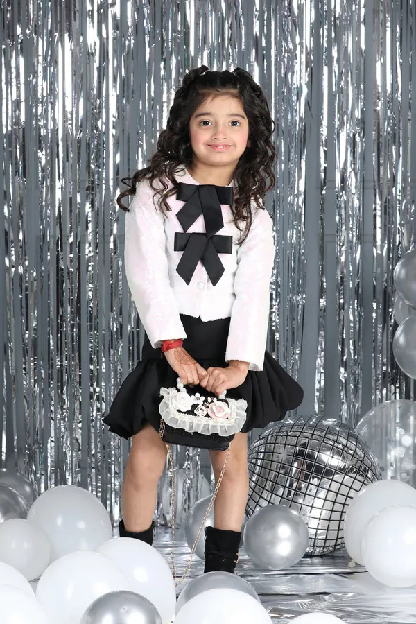 Two_Piece_With_Bow_Detsails_White_N_Black