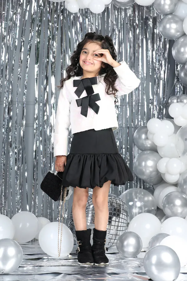 Two_Piece_With_Bow_Detsails_White_N_Black