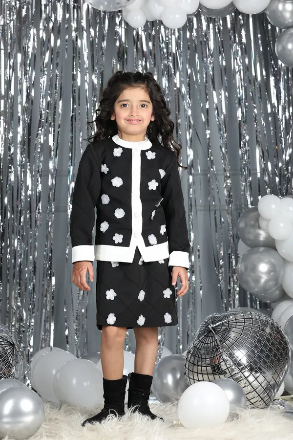 Coord_Set_With_Flower_Motifs_Black