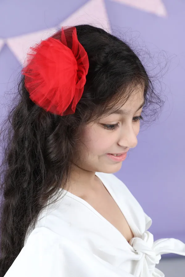 Front_Open_Top_And_Shorts_With_Layred_Frill_On_Sides_White_And_Red
