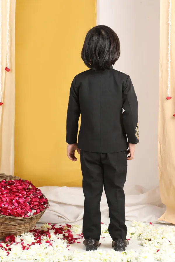 Boys_Bandhgala_With_Applique_Work_Black