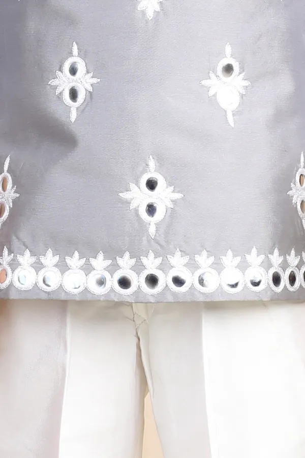 Thread_Embroidery_Kurta_With_Pajama_Grey