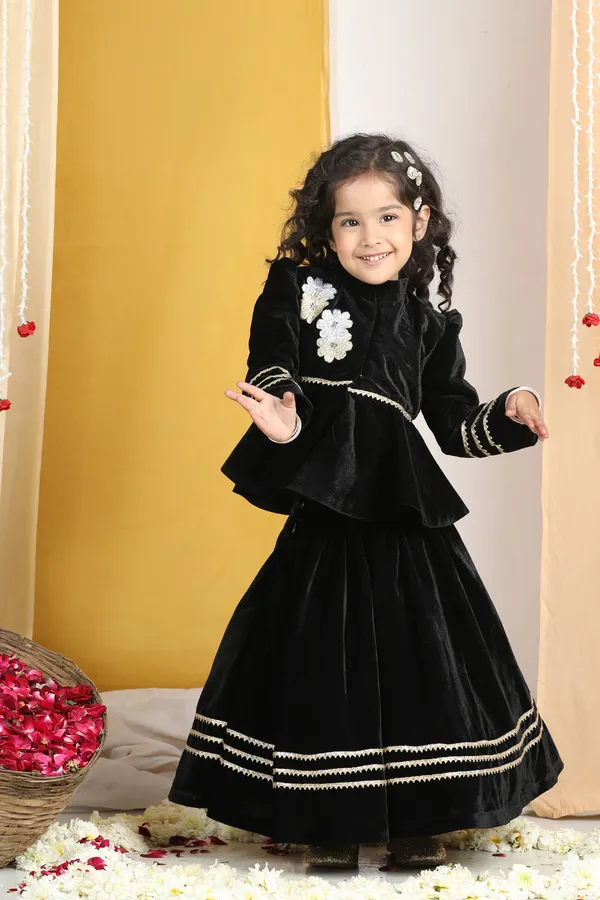 Flattened_Thread_Work_Embroidery_On_The_Peplum_Blouse_With_Gotta_Detailing_On_The_Lehenga_Black