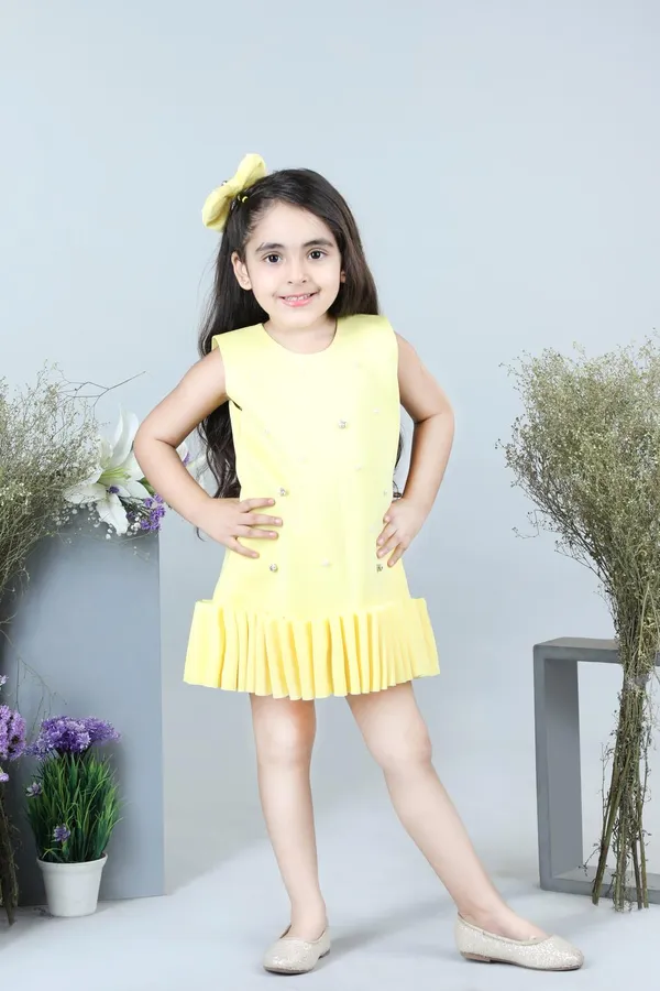 Dress_Fabric_3d_Pleats_Yellow