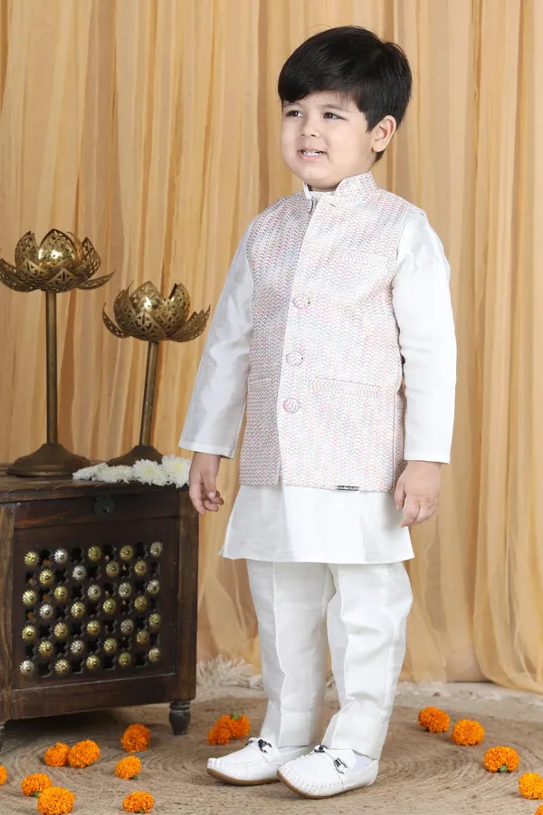 Kurta_Pajama_With_Sleeveless_Jacket_White