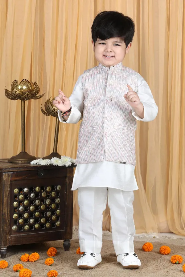 Kurta_Pajama_With_Sleeveless_Jacket_White