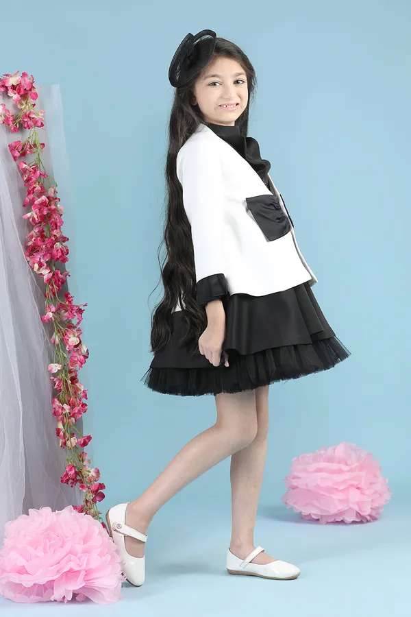 Black_White_Girl_Dress_With_Coat_White_Black