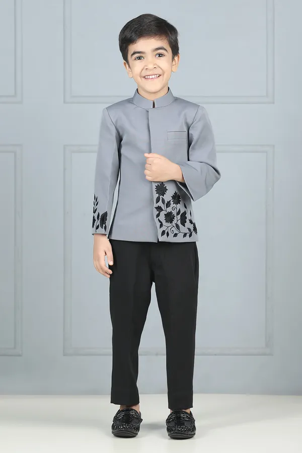Grey_And_Black_Bandhgala_With_Thread_Embroidery_Grey_N_Black