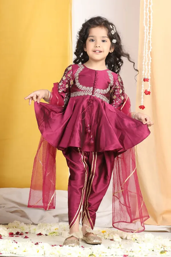 Potli_Button_Detail_Front_Open_Pink_Kurti_And_Dhoti_With_Net_Dupatta_Pink