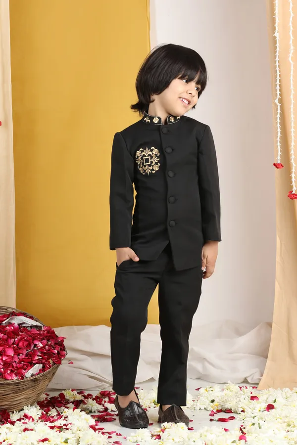 Boy_Bandhgala_With_Thread_Embroidery_Black