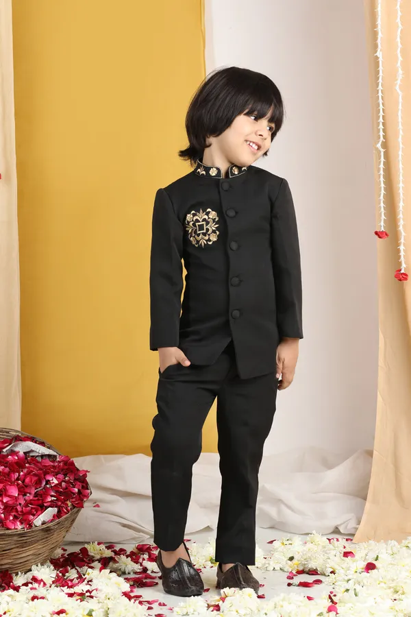 Boy_Bandhgala_With_Thread_Embroidery_Black