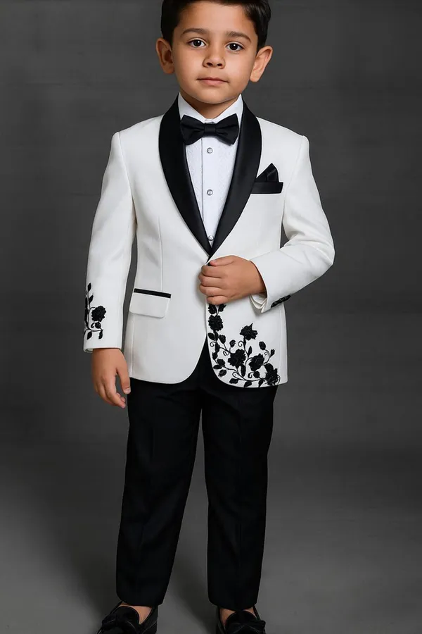 White_Suit_With_Thread_Embroidery_White