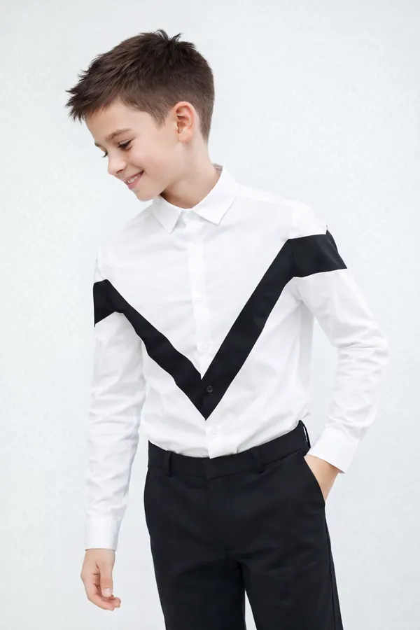 Boys_Shirt_With_Bold_V_Panel_Detailing_Black_And_White