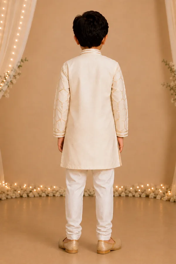 Ivory_Kurta_Set_Detailed_With_Delicate_Gold_Gota_Off_White