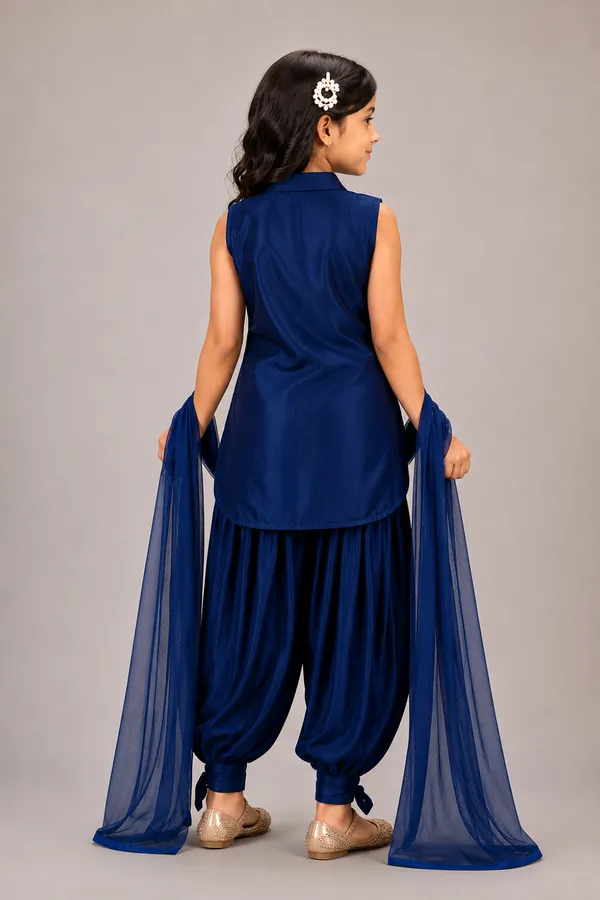 A_Navy_Blue_Suit_With_Delicate_Floral_Embroidery_And_Paired_With_Tulip_Pants_Navy_Blue