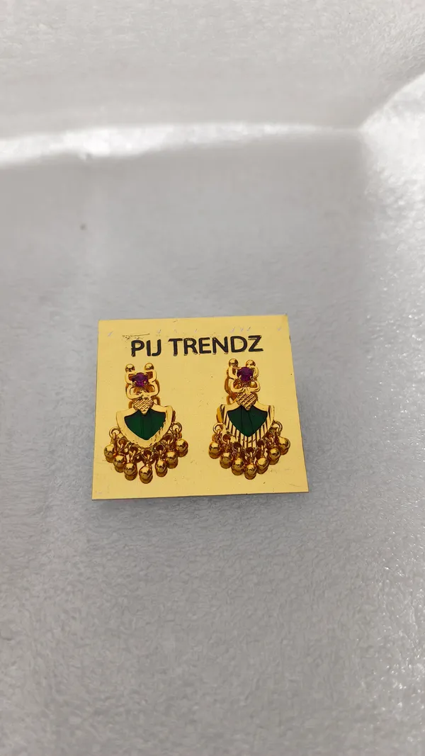 Gold_Tone_Green_palakka_Earrings_for_Women