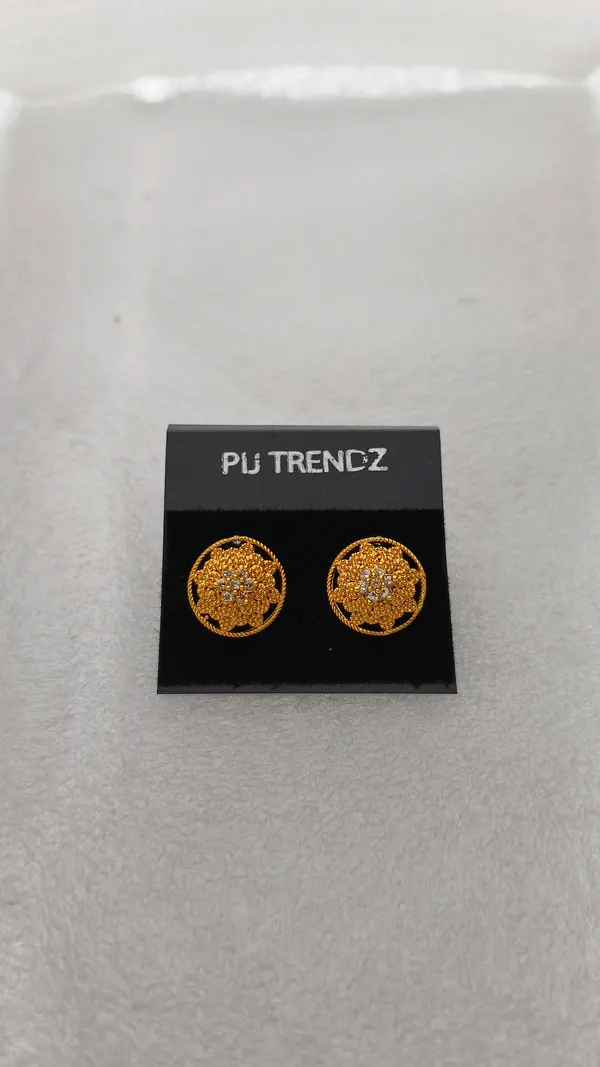 Gold_Tone_Floral_Round_Stud_Earrings_for_Women