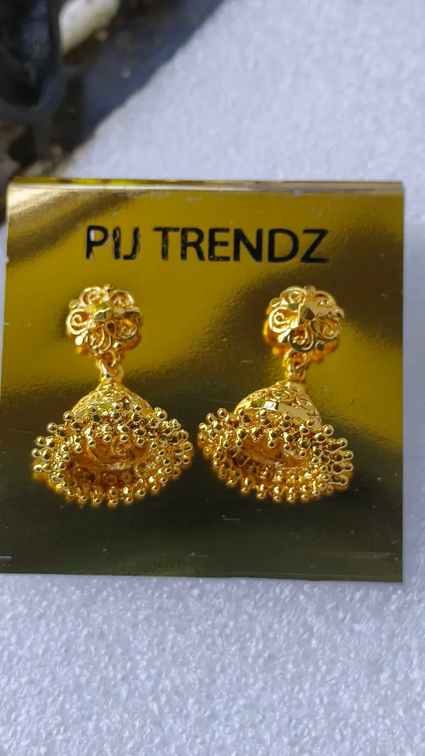 Gold_Tone_Floral_Jhumka_Earrings_for_Women