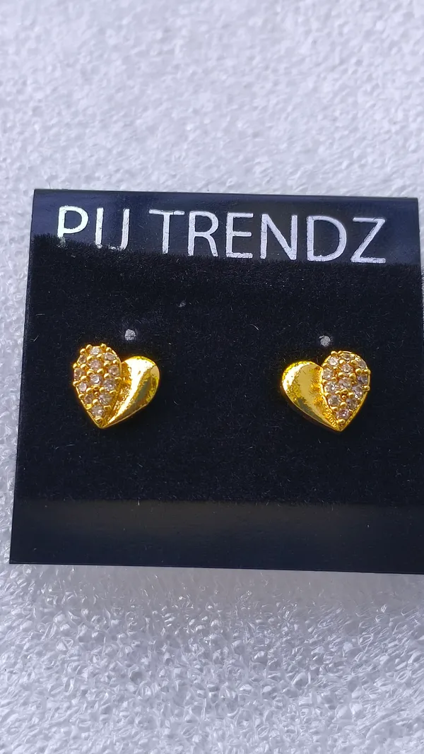 Gold_Tone_Metal_Heart_Stud_Earrings_for_Women