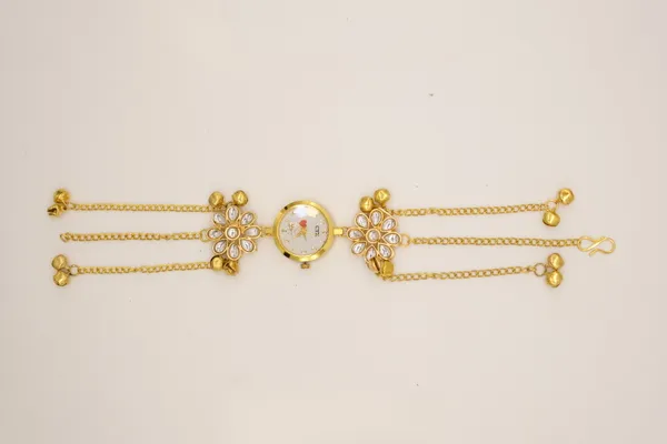 Gold_Tone_Floral_Chain_Wrist_Watch_For_Women_-_Pack_Of_4