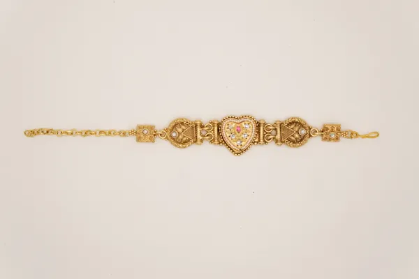 Gold_Tone_Heart_Design_Bracelet_-_Pack_Of_2