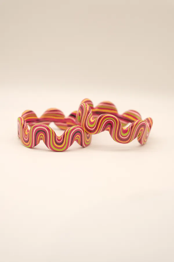 Multicolor_Wavy_Pattern_Bangles_For_Women_-_Pack_Of_3