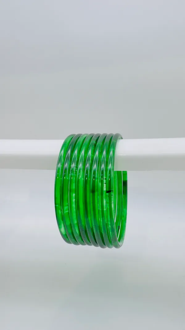 Green_Glass_Bangle_Set_For_Women_-_Pack_Of_4