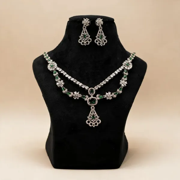 Silver_Tone_Green_Stone_Necklace_Set_For_Women