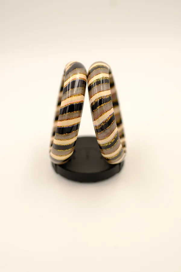 Black_And_Gold_Striped_Bangles_For_Women_-_Pack_Of_3