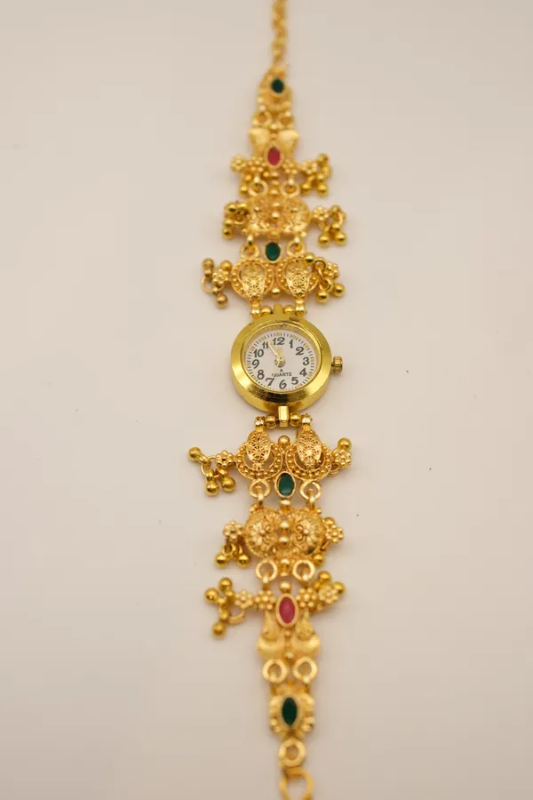 Gold_Tone_Traditional_Bracelet_Watch_For_Women_-_Pack_Of_2