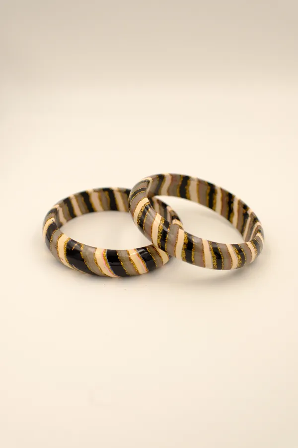 Black_Gold_Striped_Bangles_For_Women_-_Pack_Of_3